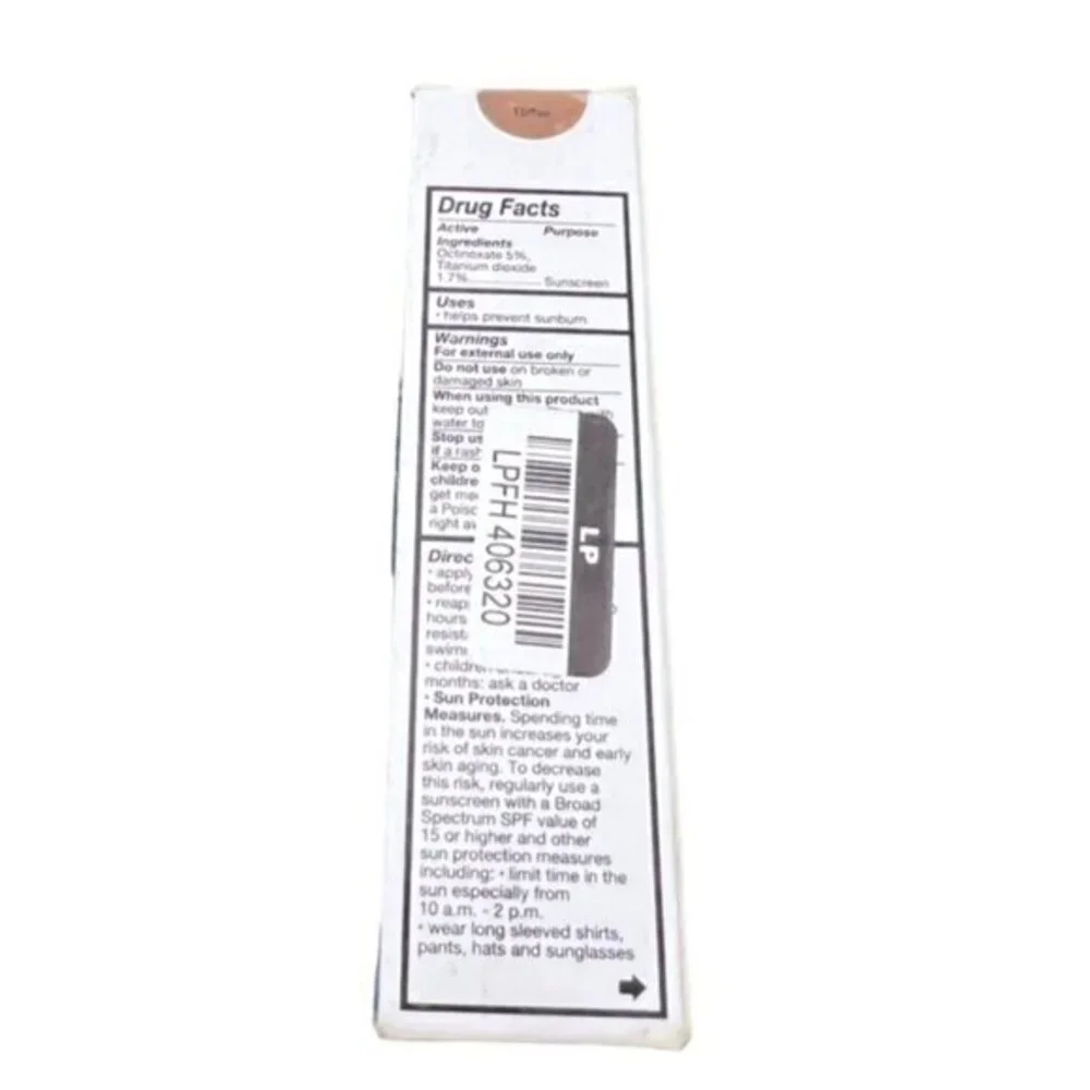 No7 Lift & Luminate Triple Action Serum‎ Foundation SPF 15 Sunscreen Toffee